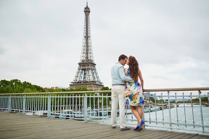 Paris: Eiffel Tower Photo Shoot — photo 18