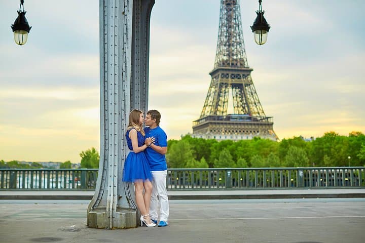 Paris: Eiffel Tower Photo Shoot — photo 11