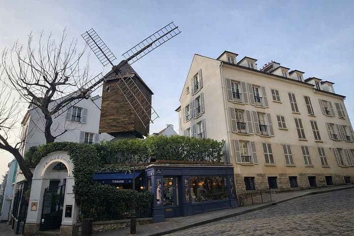 Montmartre Walking Tour: Explore Top Sights & Hidden Gems — photo 9