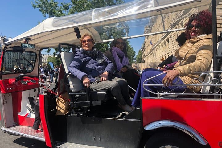 Highlights of Paris in Private Eco Tuk Tuk tours — photo 10