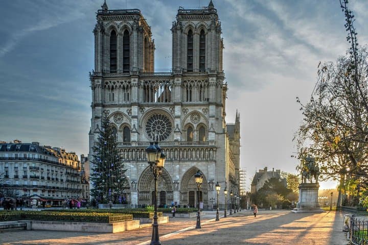 Paris Notre Dame Cathedral Guided Tour - Early Access — photo 1