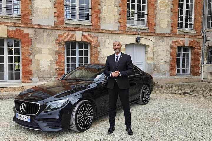 Paris Private Airport Transfer CDG or Orly with Meet and Greet — photo 3