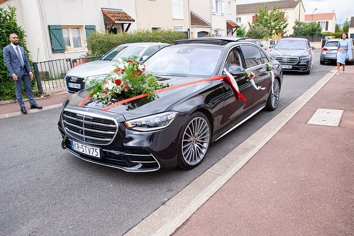 Paris Private Airport Transfer CDG or Orly with Meet and Greet — photo 8
