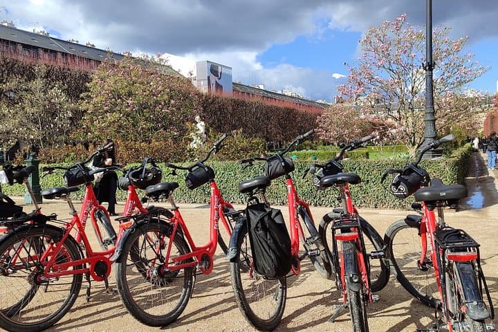 Paris Private Bike or eBike Tour Top Sights — photo 4