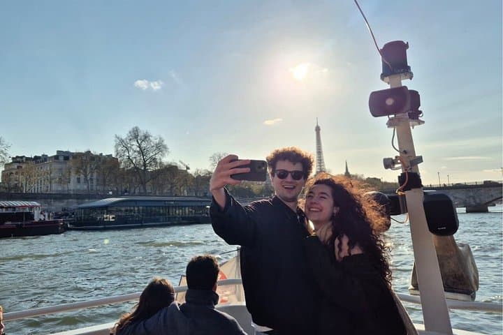 Paris Seine River Sunset & Evening Champagne Cruises — photo 6
