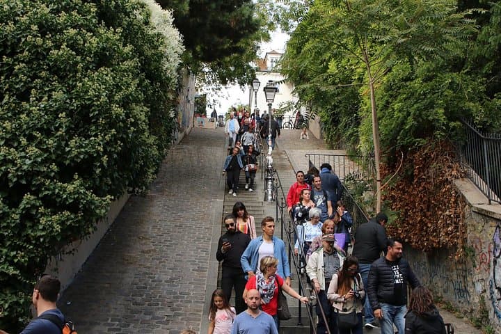 Paris in 4 Hours: Montmartre, Eiffel Tower & Notre-Dame — photo 8