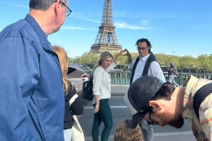 Paris in 4 Hours: Montmartre, Eiffel Tower & Notre-Dame — photo 12