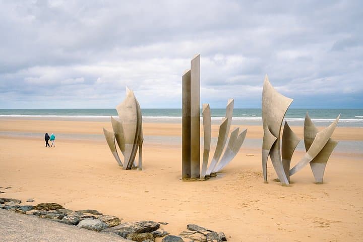 Private Trip to Normandy Omaha, Pointe Du Hoc, American Cemetery — photo 2