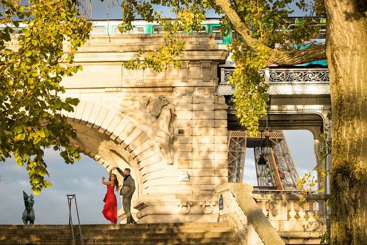 1-hour Photoshoot at the Eiffel Tower Trocadero Paris — photo 8