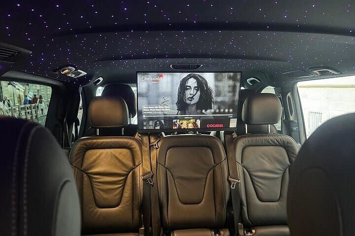 CDG or Orly Airport to Paris – Private Transfer with Meet & Greet — photo 13
