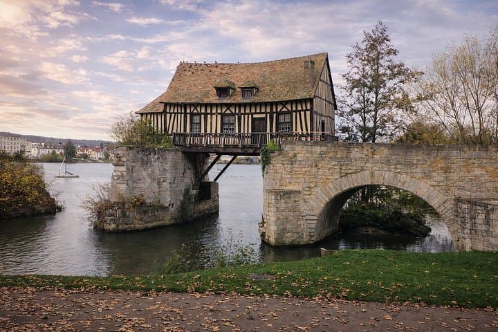 Claude Monet guided daytrip to Giverny, Vernon, Rouen from Paris — photo 18