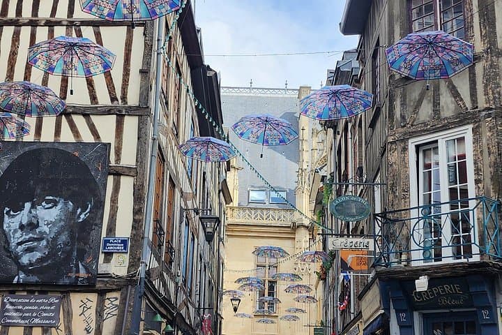 Claude Monet guided daytrip to Giverny, Vernon, Rouen from Paris — photo 19