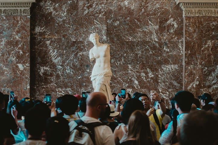 Paris Louvre Museum Guided Tour with Tickets — photo 3