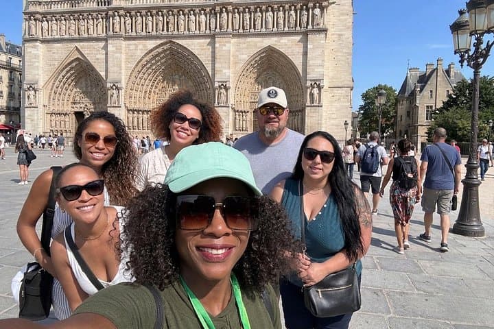 Notre Dame Interior with Crypt, Macaron or Lunch options — photo 2