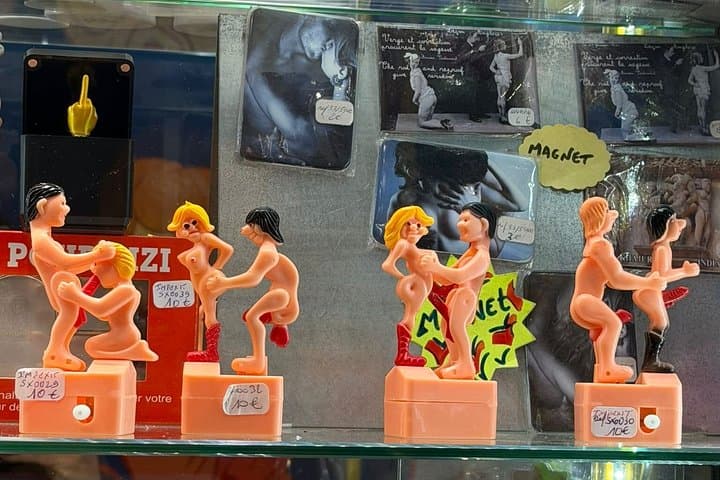 Paris: Erotic and Cultural Private Tour — photo 2
