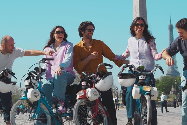 Electric Vintage Solex Tour – Louvre, Palais Royal & Concorde — photo 1