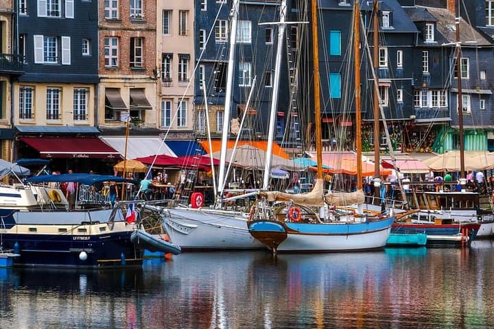 From Paris: a day tour to the cliffs of Étretat and Honfleur — photo 10