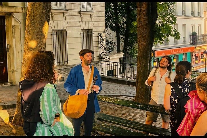 Unique Montmartre 19th century tour: a travel in time w/ an actor — photo 12