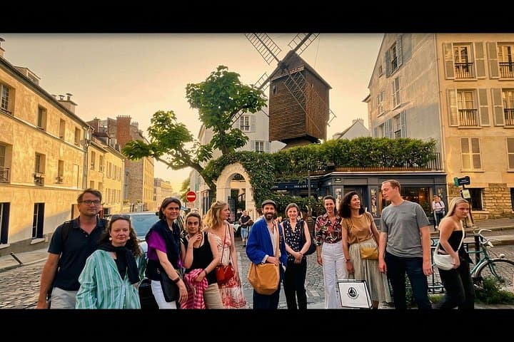 Unique Montmartre 19th century tour: a travel in time w/ an actor — photo 4