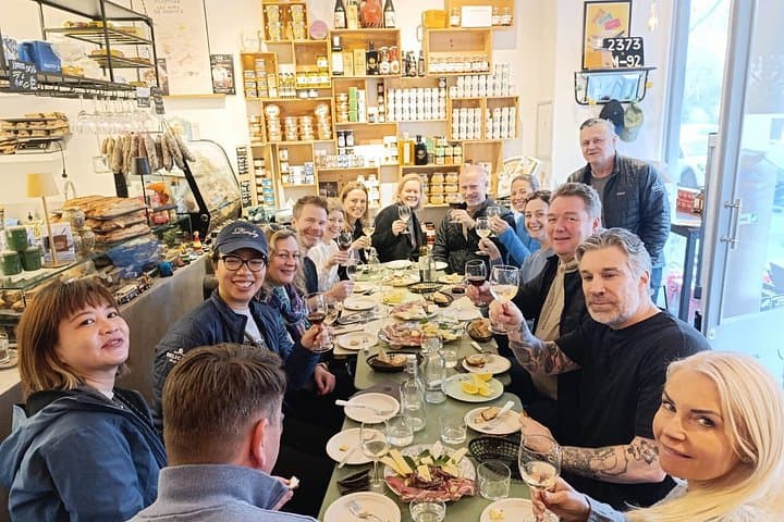 Paris Private Food Tour in Le Marais: Wine & Local French Cuisine — photo 4