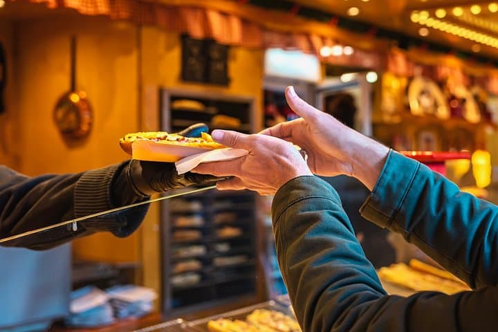 Paris: Montmartre Crime and Food Tasting Small-Group Walking Tour — photo 7