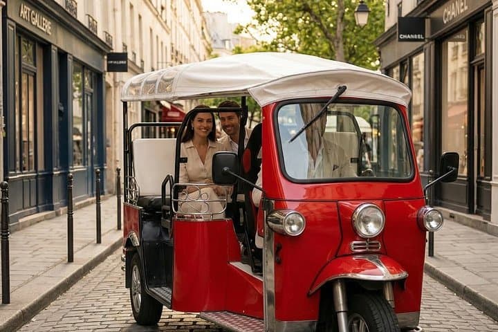Highlights of Paris in Private Eco Tuk Tuk tours — photo 1