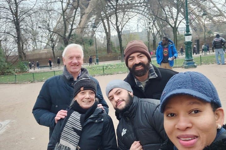 Paris City Highlights Tour with Local Guide and Eiffel Tower Tour — photo 1