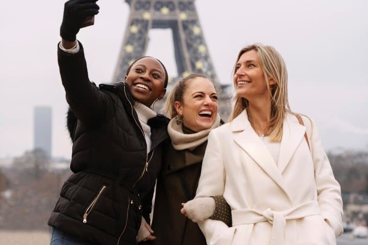 Eiffel Tower Private Guided Experience & Summit Access — photo 1