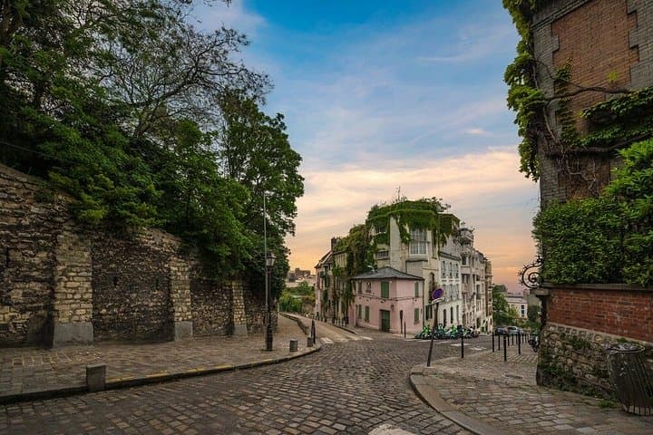 Montmartre Hidden Gems Walking Tour — photo 6