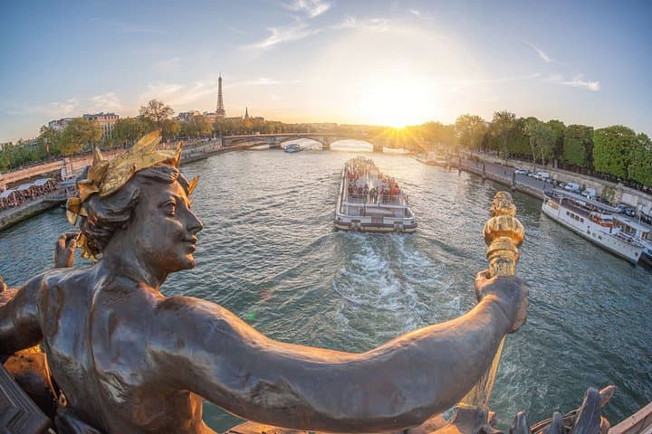 Evening Seine River Cruise with Musical Ambiance — photo 2