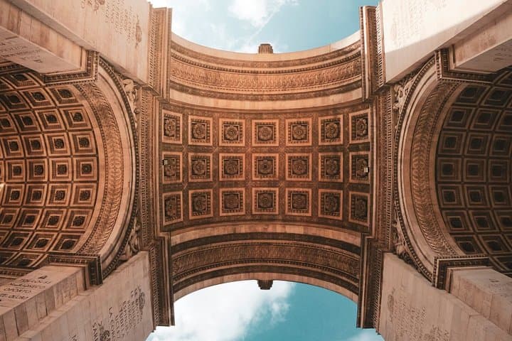 Paris Highlights — Private City Tour by van & Optional Champagne — photo 4