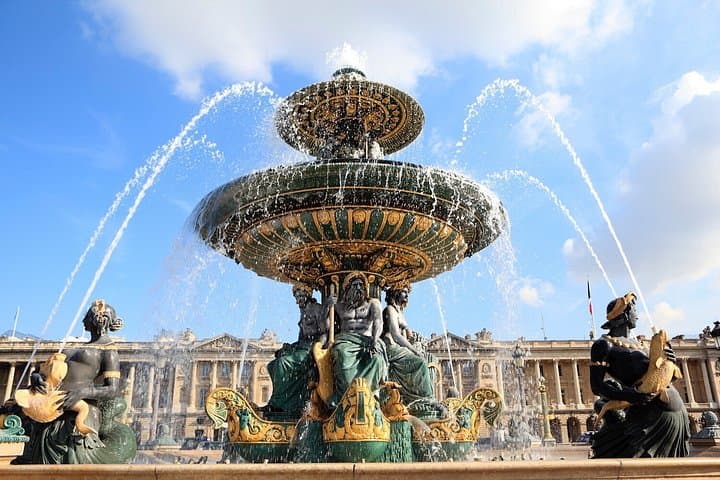 Paris Highlights — Private City Tour by van & Optional Champagne — photo 6