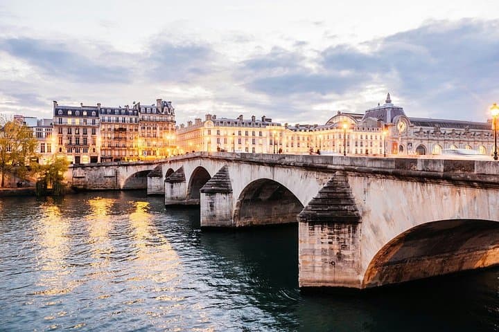 Paris Highlights — Private City Tour by van & Optional Champagne — photo 10