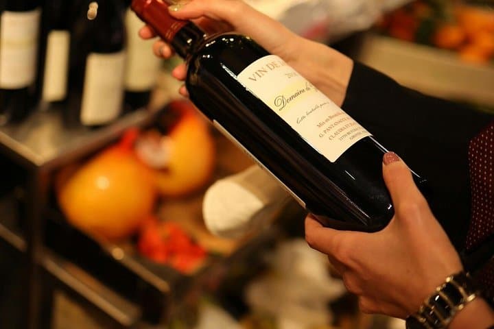 Le Marais Small-Group Walking Tour & Wine Tasting by the Seine — photo 4