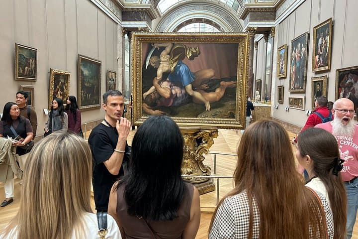 Paris: Louvre Museum Semi Private Tour — photo 1