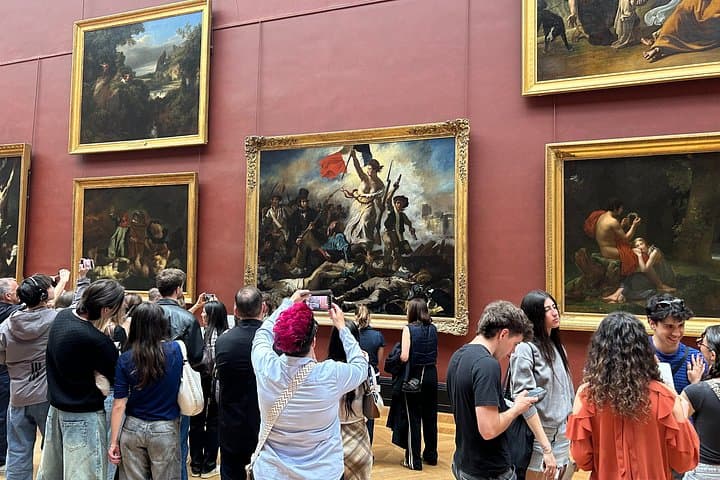 Paris: Louvre Museum Semi Private Tour — photo 6