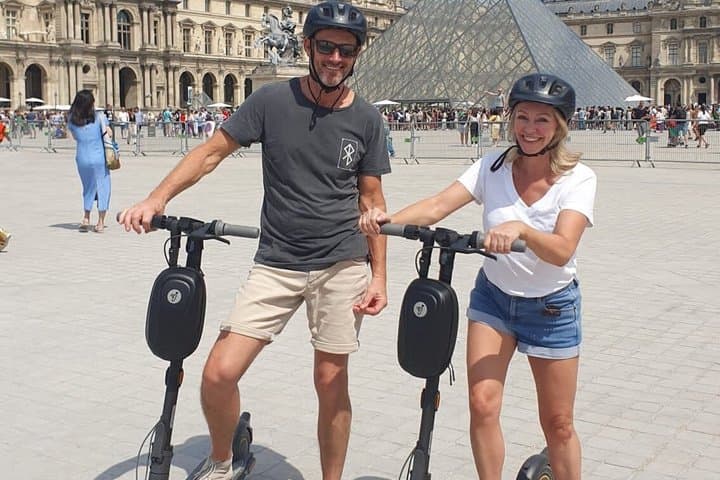 Paris City Tour by E-Scooter with Fun Guide (Small groups) — photo 6
