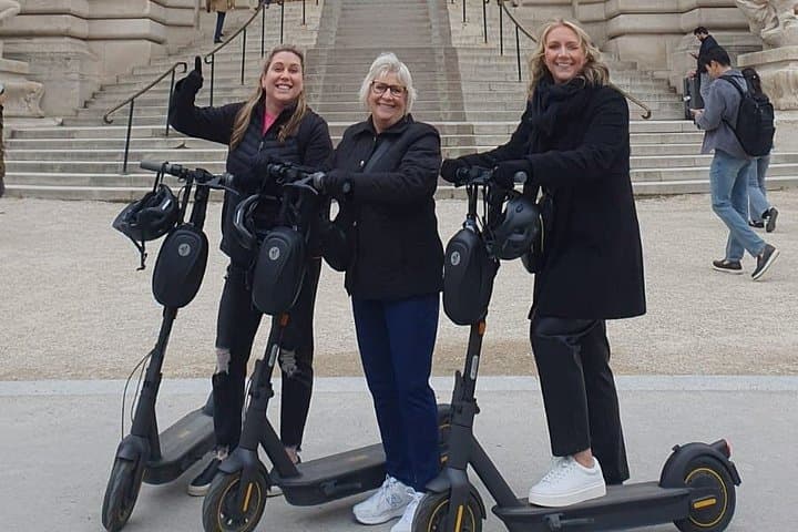 Paris City Tour by E-Scooter with Fun Guide (Small groups) — photo 9