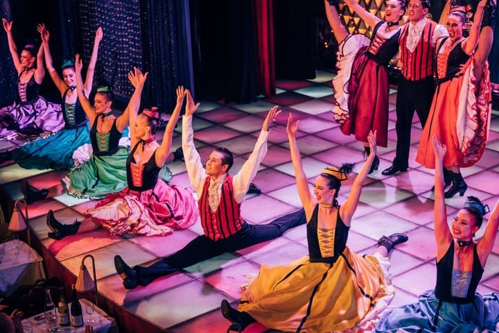 Paris La Nouvelle Eve Cabaret Show in Montmartre — photo 10