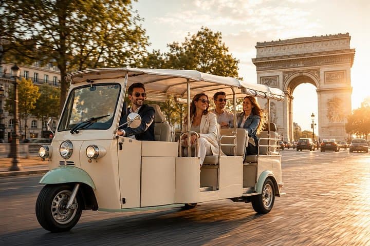 Top 15 Paris Attractions Private Guided Tour by Tuk Tuk — photo 17