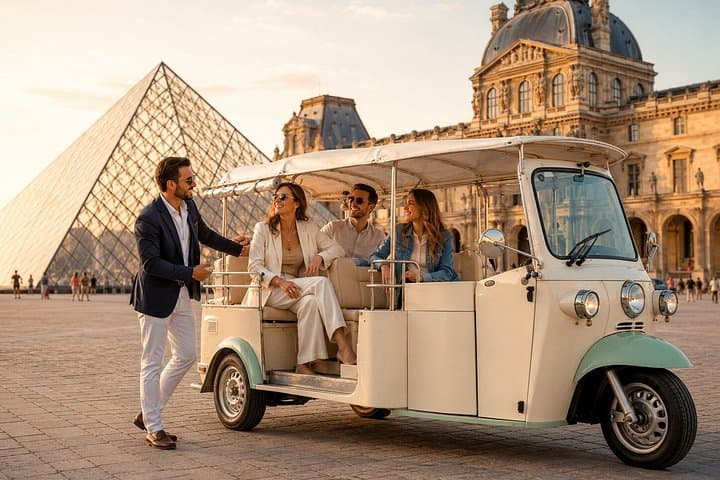 Top 15 Paris Attractions Private Guided Tour by Tuk Tuk — photo 16