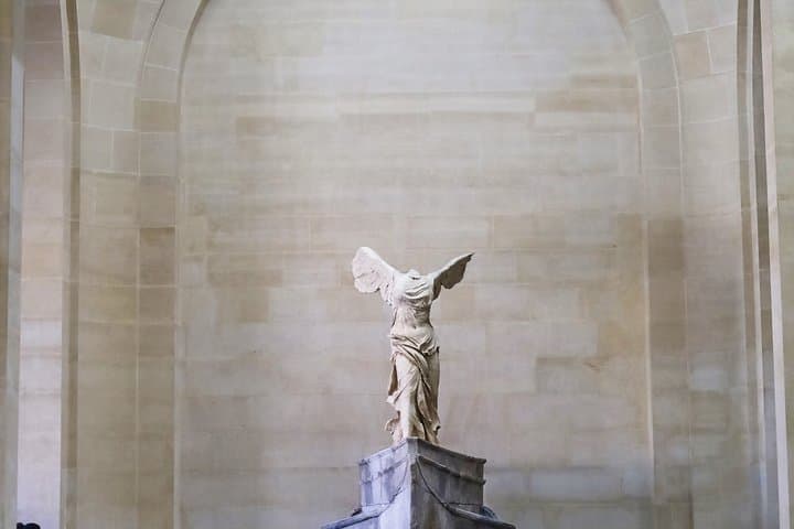 Louvre Museum with Mona Lisa and Masterpieces Private Tour — photo 6