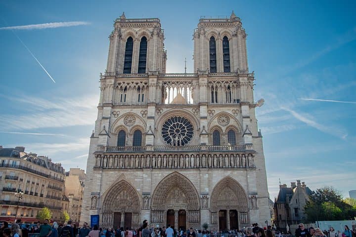 Inside Notre-Dame Tour with a Licensed Guide — photo 1