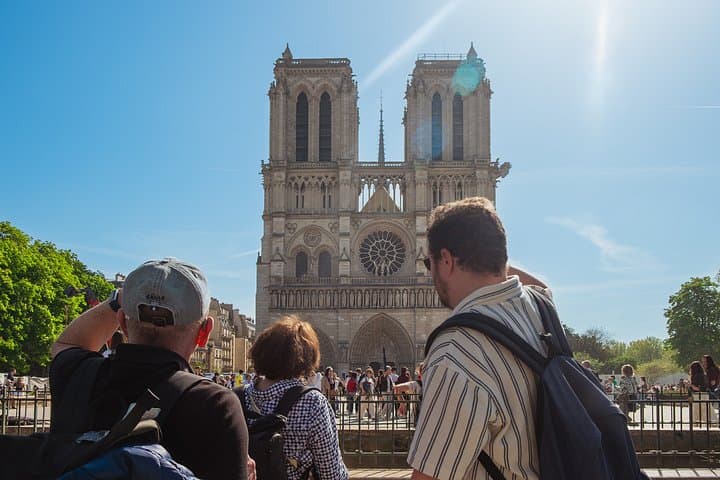 Inside Notre-Dame Tour with a Licensed Guide — photo 9