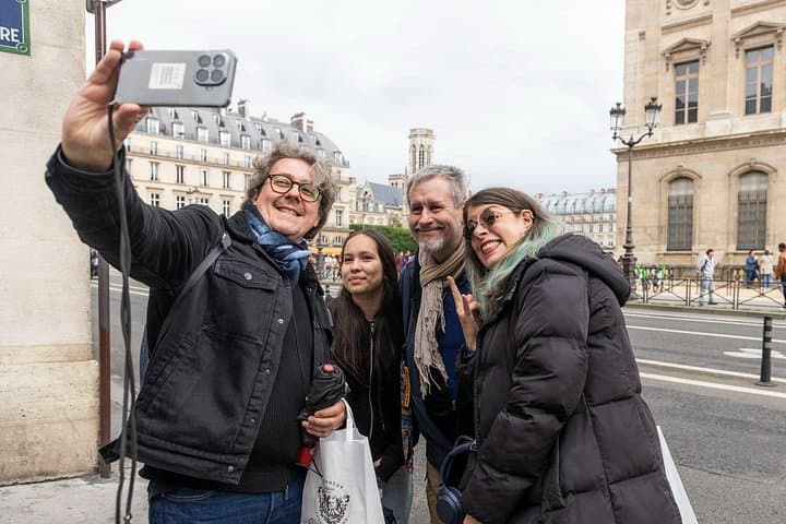 Paris Bakery Food Tour Chocolate Macarons and 10 Sweet Tastings — photo 2