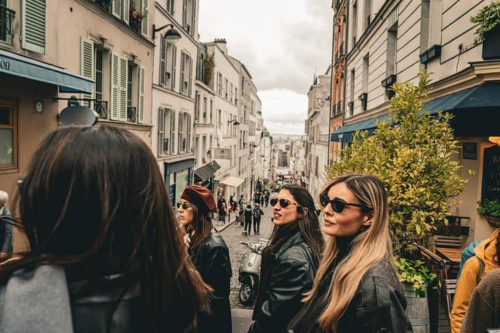 Paris: Montmartre Crime and Food Tasting Small-Group Walking Tour — photo 20