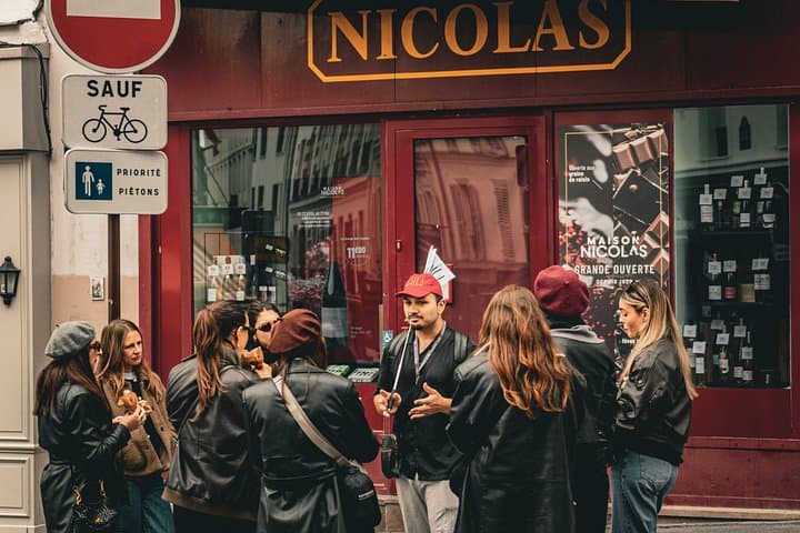 Paris: Montmartre Crime and Food Tasting Small-Group Walking Tour — photo 2