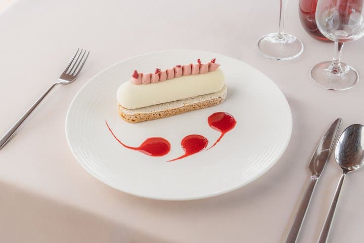 Bateaux Mouches® Lunch Cruise on the Seine River in Paris — photo 6