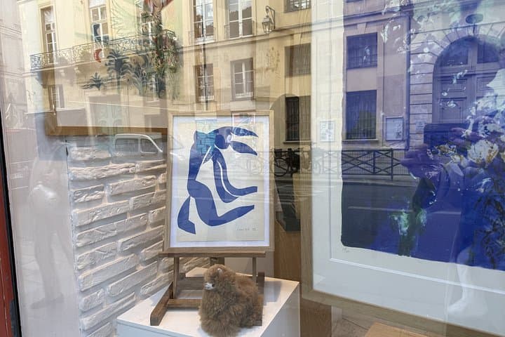 Paris Art Galleries Private Tour with a Curator — photo 1