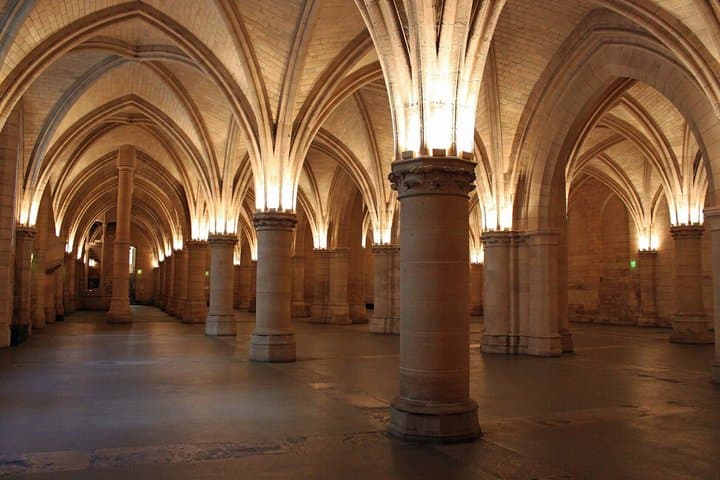 Conciergerie Paris Entry Tickets with Audio Guide Tablet — photo 1